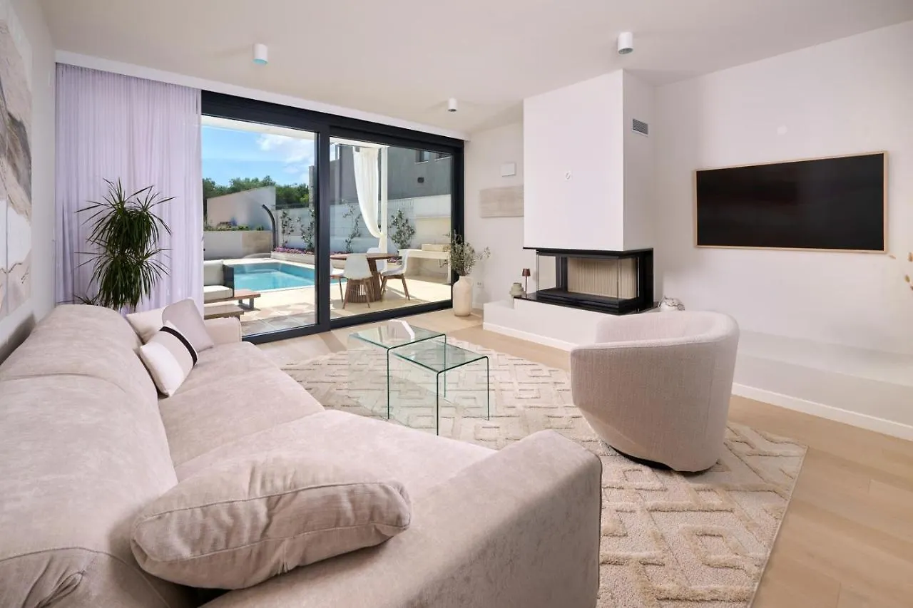 Villa Pura Vida With Pool And Whirlpool Near Umag Materada